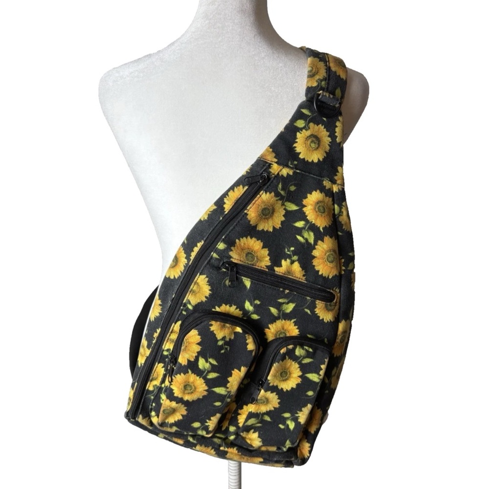 Cargo Sling Bag Sunflowers Black Gold Green Outer Pockets Inner Zip Pocket Clean